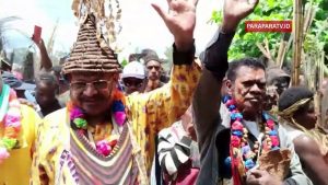 Pasangan John Tabo-Evert Mudumi Disambut Dan Diarak Keliling Ibu Kota Mamberamo Raya