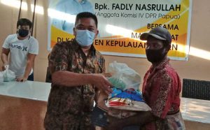 Serap Aspirasi, Anggota Komisi IV DPR Papua Hearing Dengan Warga Yapen