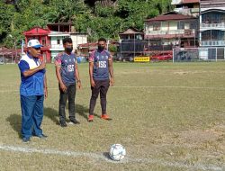 Bupati Awoitauw Buka Turnamen Sepakbola Rantau CUP Di lapangan Argapura