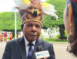 Bupati Jayapura Hadiri Upacara Penurunan Bendera HUT RI ke-77 di Istana Merdeka