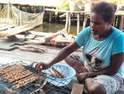 Festival Ulat Sagu Kampung Yoboi, tradisi dan kuliner khas Papua