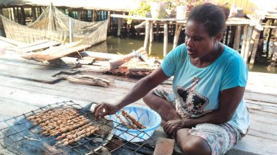 Festival Ulat Sagu Kampung Yoboi, tradisi dan kuliner khas Papua