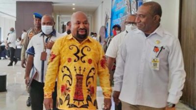 Dalam Kondisi Sakit Lukas Enembe Tetap Memantau Roda Pemerintahan Provinsi Papua
