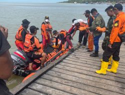Tim Gabungan TNI-Polri dan Basarnas Evakuasi Jenazah ABK Km Merpati Yang Terjatuh di Peraran Kumbe, Merauke