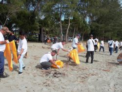 Berhasil Kumpulkan 2 Ton Sampah, PLN Gelar Aksi Bersih-Bersih Pantai Holtekamp
