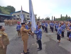 Rombongan Kontingen Penas Petani Nelayan XVI 2023 dilepas Pj Bupati Jayapura ke Padang