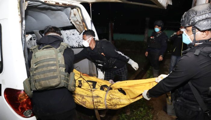 Aparat Gabungan TNI-Polri Evakuasi Lima Jenazah KKB di Oksibil