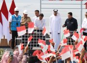 Jokowi Resmikan PLTS Terapung Cirata Terbesar di Asia Tenggara