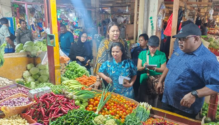 Sidak Bapok Jelang Nataru, TPID Kota Jayapura Temui Cabai dan Tomat Naik Sebesar 50 Persen