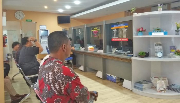 Warga Keluhkan Estimasi Waktu dan Biaya kepengurusan SIM di Polres Jayapura