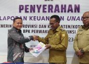 Pj. Walikota Jayapura Serahkan LKPD Tahun 2023 ke BPK RI Perwakilan Papua
