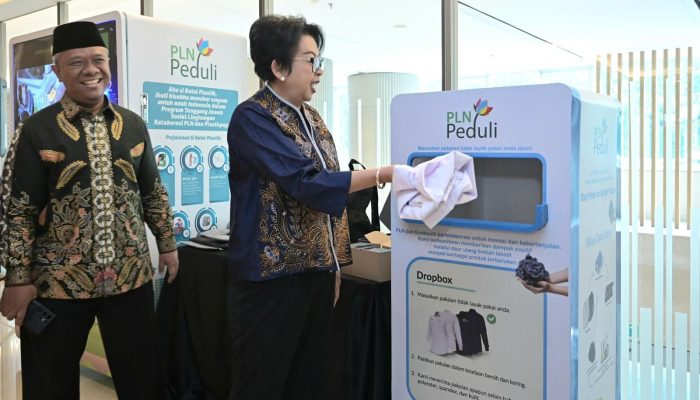 Gerakkan Partisipasi Pegawai Daur Ulang Sampah, PLN Sediakan Mesin Penampung Botol Plastik dan Baju Bekas di Lingkungan Kantor